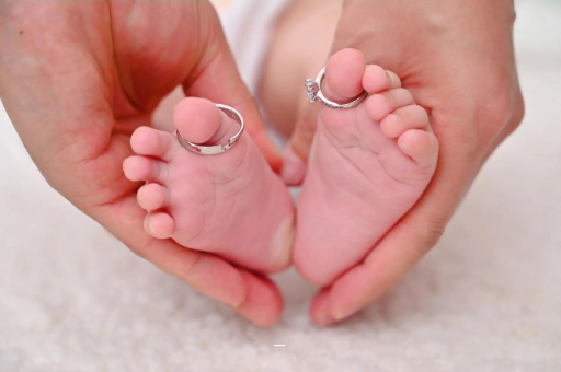 阳谷宝宝挤眼睛是怎么回事 阳谷宝宝挤眼睛是怎么回事